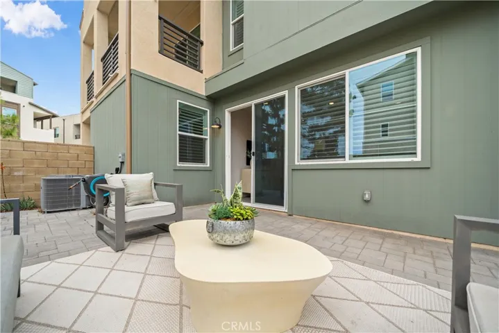 333 Baluster, Irvine, California 92618