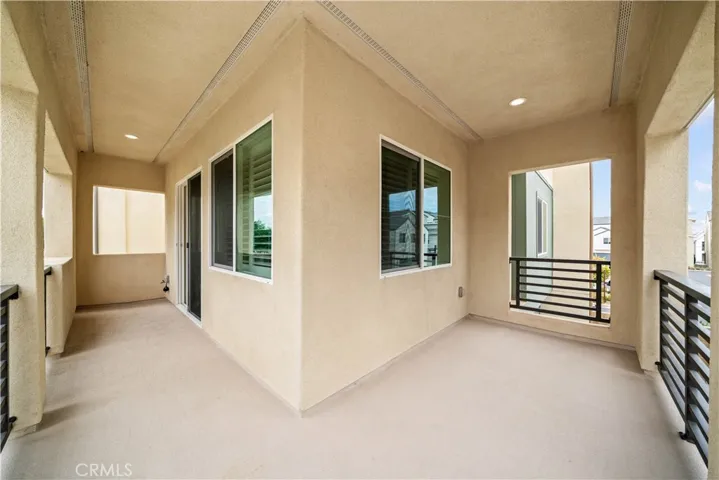 333 Baluster, Irvine, California 92618