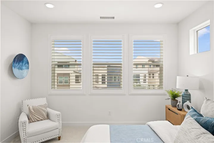 333 Baluster, Irvine, California 92618