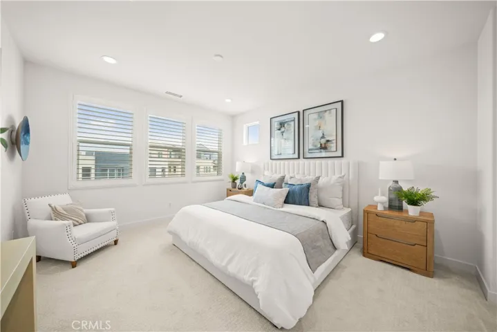 333 Baluster, Irvine, California 92618
