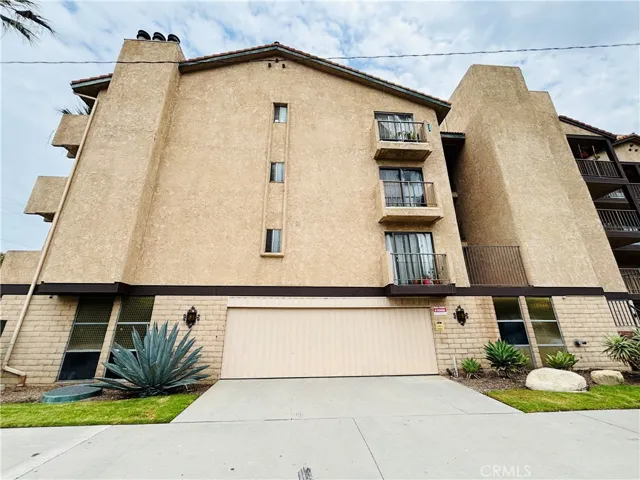 303 E 9th 7, Santa Ana, California 92701