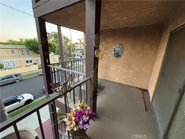 303 E 9th 7, Santa Ana, California 92701