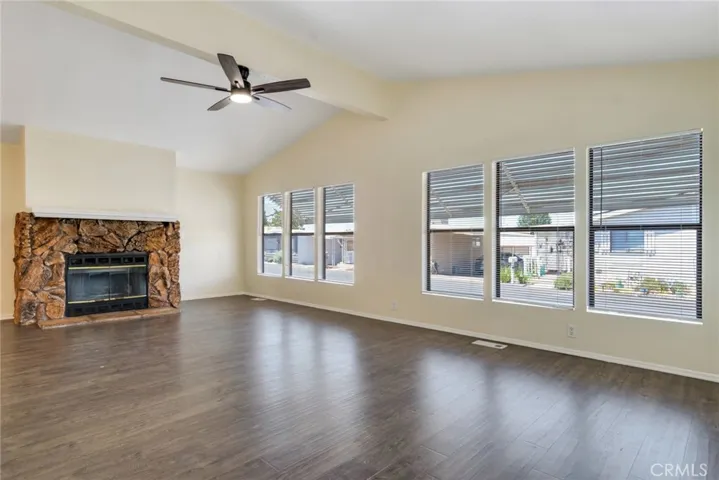 950 California 100, Calimesa, California 92320