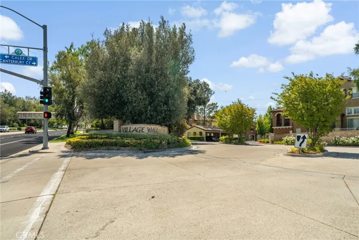 28142 Ashbrook, Valencia, California 91354