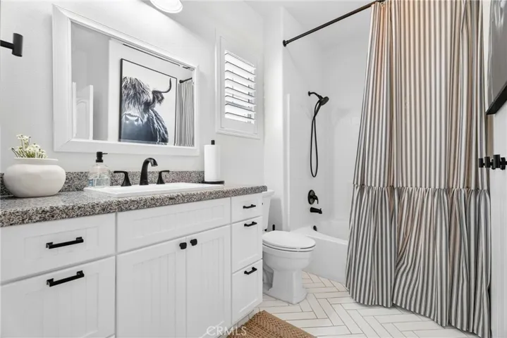 28142 Ashbrook, Valencia, California 91354