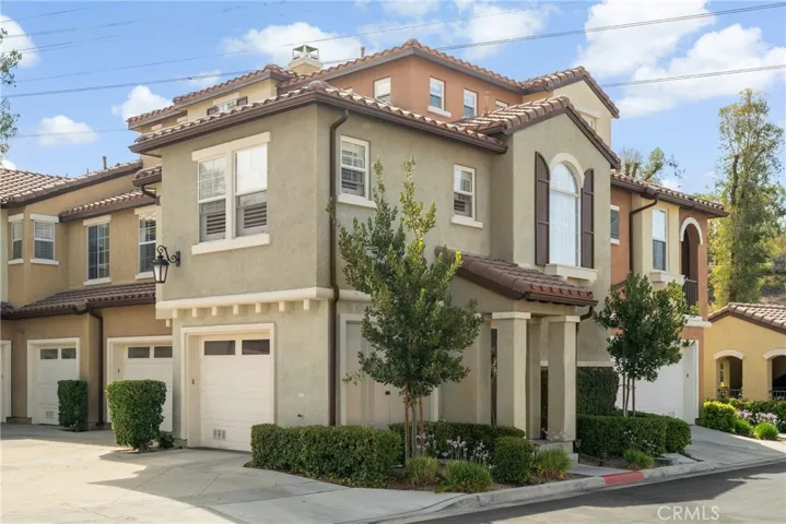 28142 Ashbrook, Valencia, California 91354