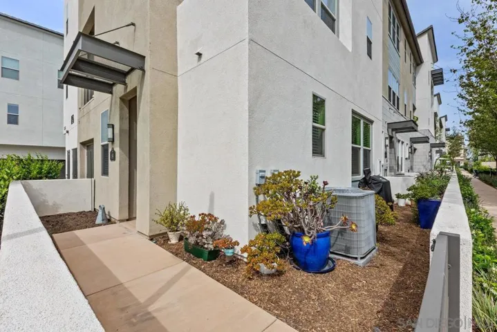 16755 Coyote Bush 89, San Diego, California 92127