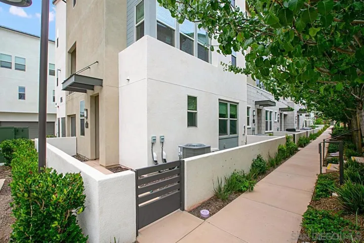 16755 Coyote Bush 89, San Diego, California 92127