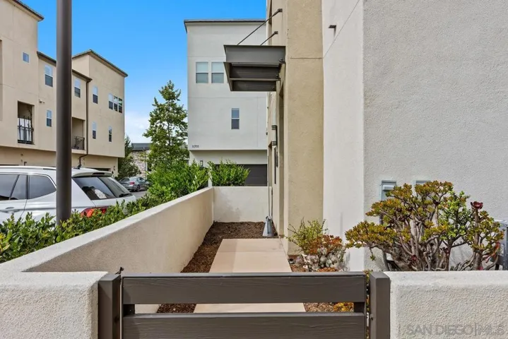 16755 Coyote Bush 89, San Diego, California 92127