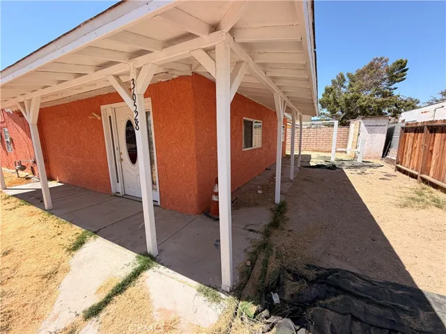 36528 Irwin B, Barstow, California 92311