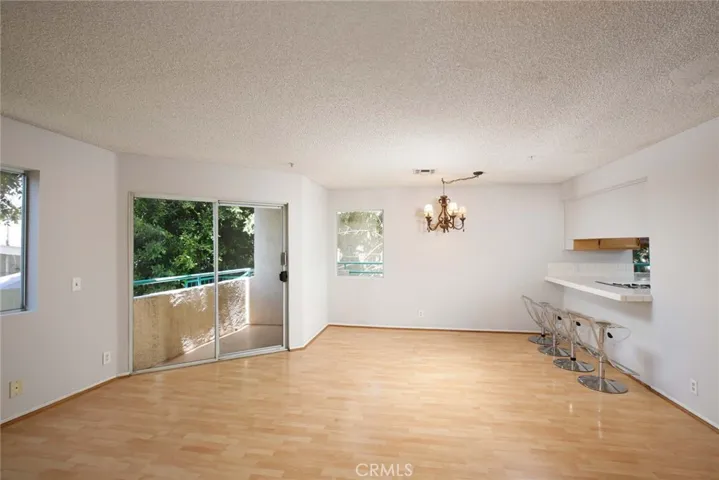 1421 5th 10, Glendale, California 91201