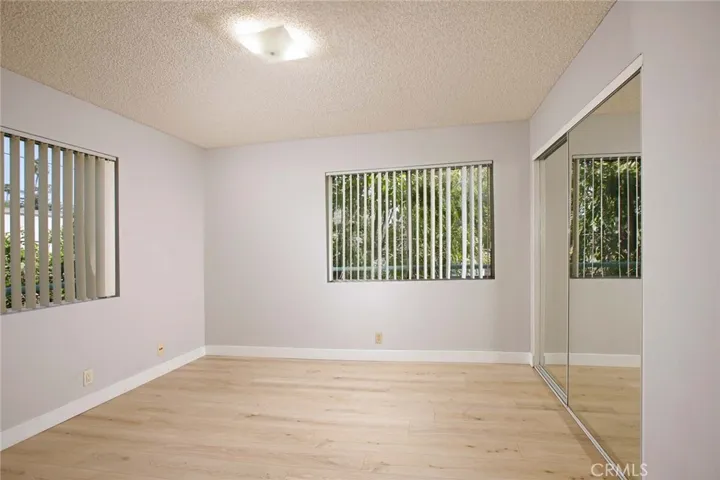1421 5th 10, Glendale, California 91201