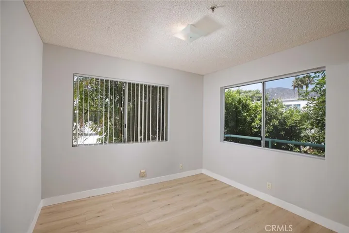 1421 5th 10, Glendale, California 91201