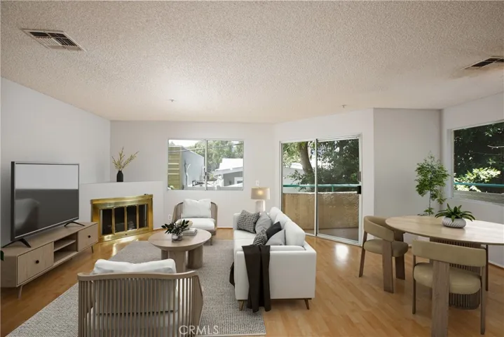 1421 5th 10, Glendale, California 91201