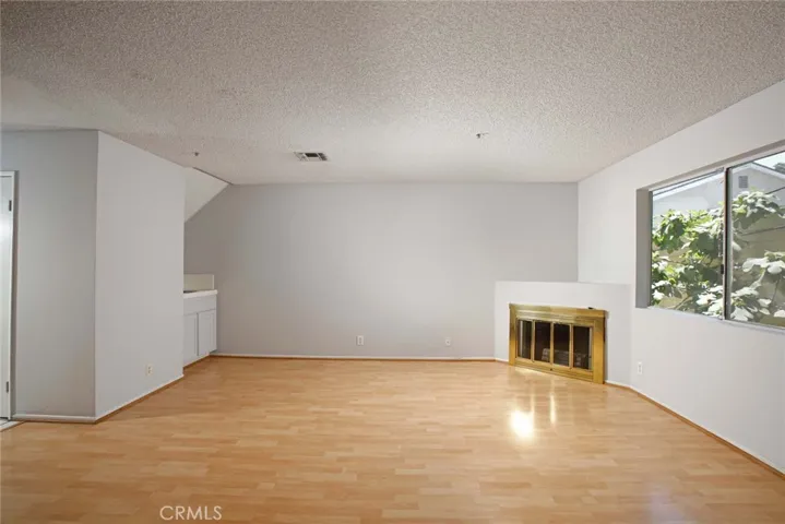 1421 5th 10, Glendale, California 91201