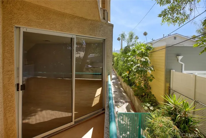 1421 5th 10, Glendale, California 91201