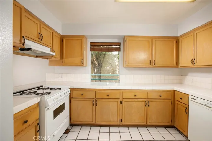 1421 5th 10, Glendale, California 91201
