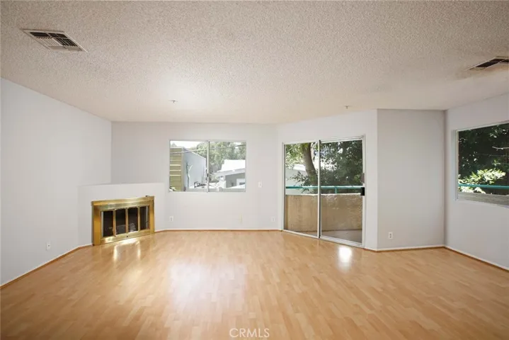 1421 5th 10, Glendale, California 91201