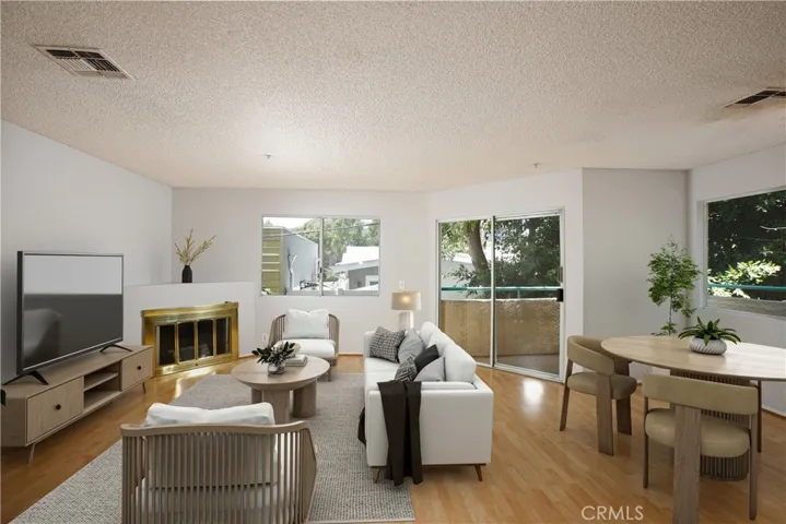 1421 5th 10, Glendale, California 91201