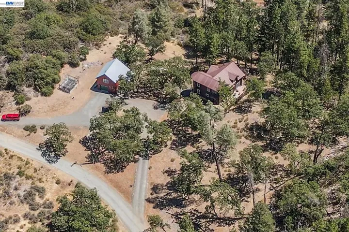 600 Top Of The Grade, Douglas City, California 96024-0000
