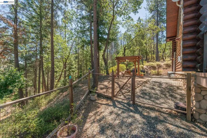 600 Top Of The Grade, Douglas City, California 96024-0000