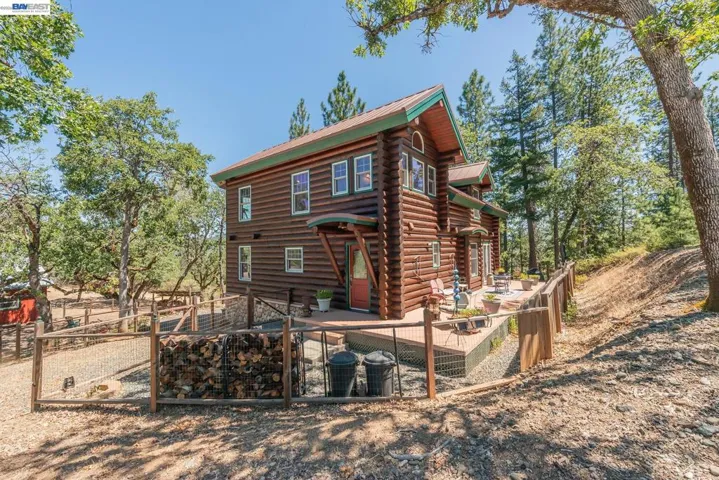 600 Top Of The Grade, Douglas City, California 96024-0000