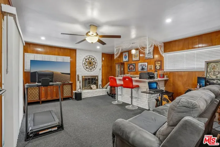 12825 Morning Avenue, Downey, California 90242