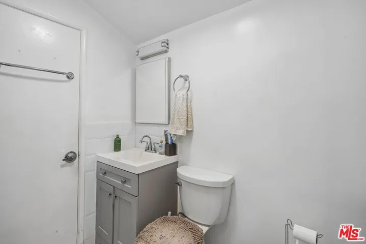 12825 Morning Avenue, Downey, California 90242