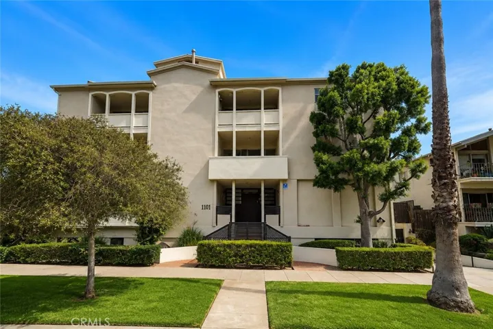 1101 Lincoln, Santa Monica, California 90403