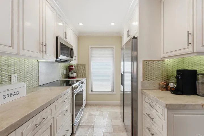 1907 Estrella De Mar Court A, Carlsbad, California 92009