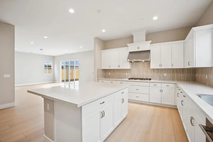 623 Santa Lucia Way, Marina, California 93933