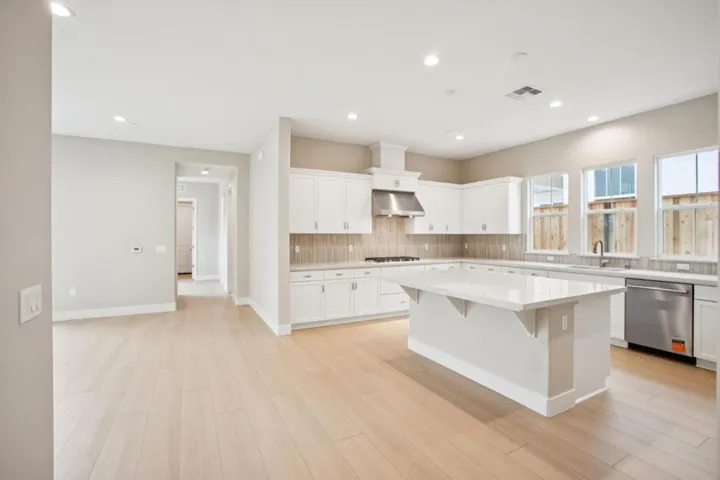 623 Santa Lucia Way, Marina, California 93933