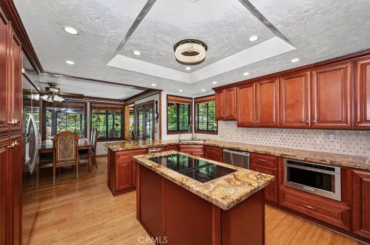 31221 Old City Creek, Running Springs, California 92382