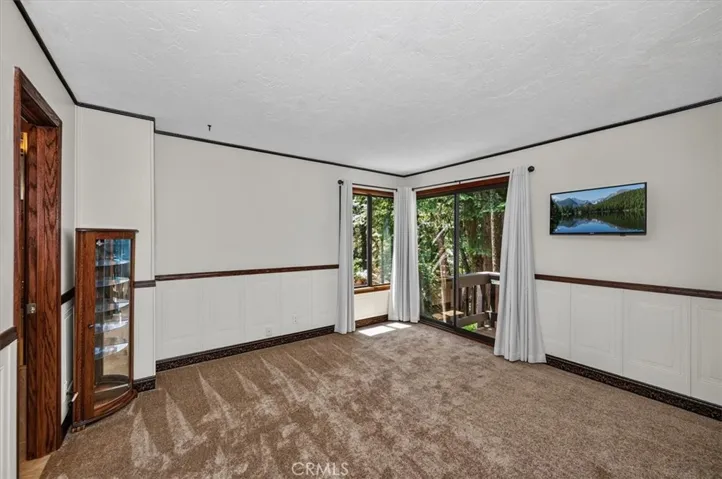 31221 Old City Creek, Running Springs, California 92382