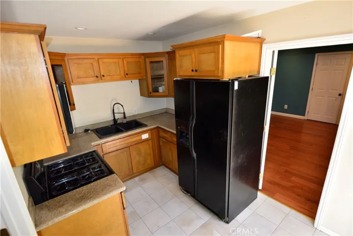 This kitchen has everything you need.