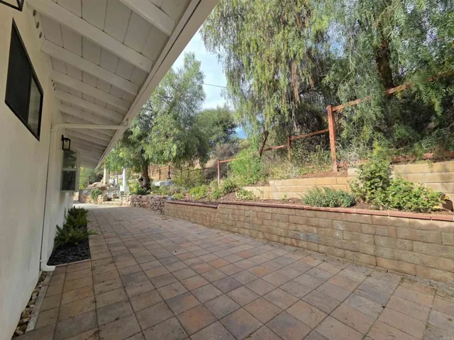 1165 Midway Dr, Alpine, California 91901