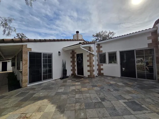 1165 Midway Dr, Alpine, California 91901
