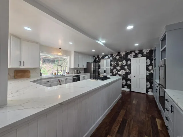1165 Midway Dr, Alpine, California 91901