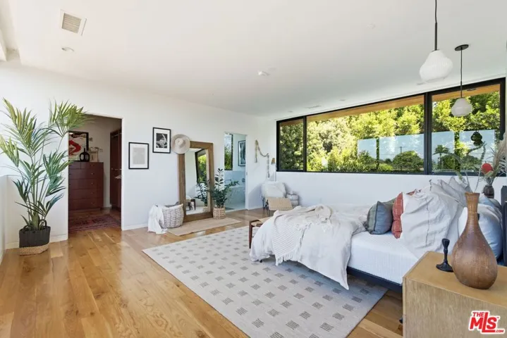 2106 Glyndon Avenue, Venice, California 90291