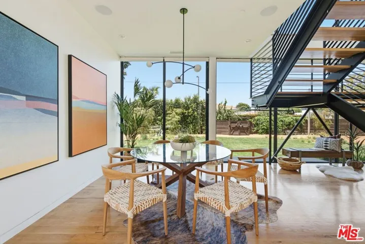 2106 Glyndon Avenue, Venice, California 90291