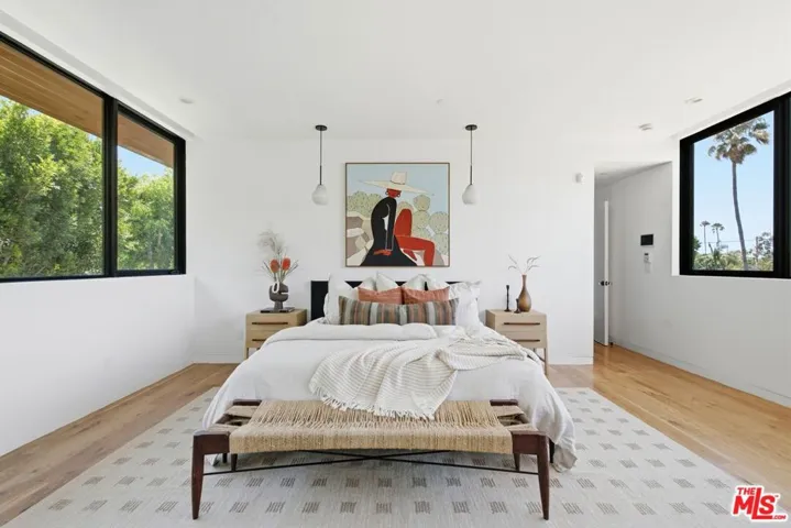 2106 Glyndon Avenue, Venice, California 90291