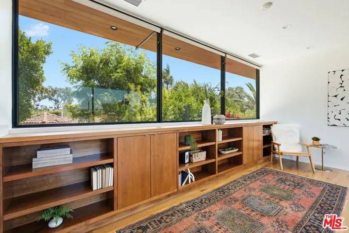 2106 Glyndon Avenue, Venice, California 90291