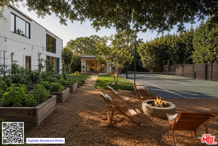 2106 Glyndon Avenue, Venice, California 90291