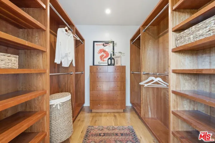 2106 Glyndon Avenue, Venice, California 90291