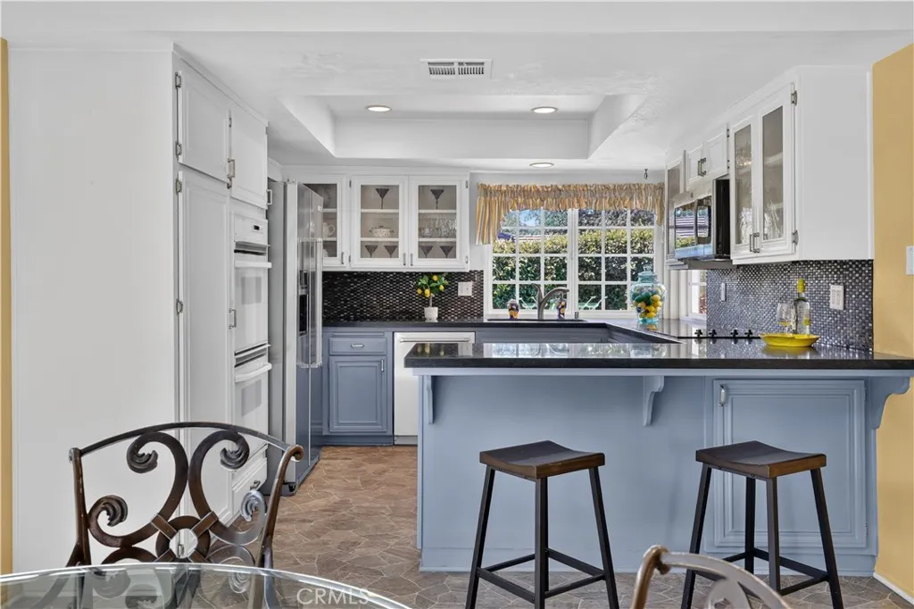 Breakfast Bar