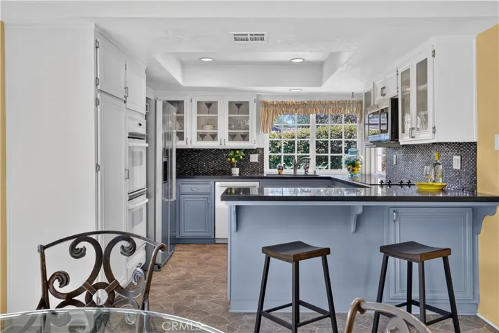 Breakfast Bar