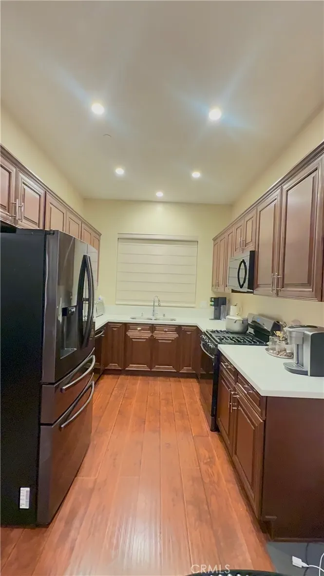 7611 Lilly Way, North Hollywood, California 91605 — photo 4