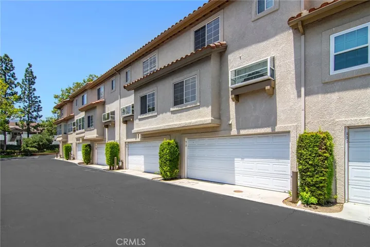 618 Warwick Avenue, Thousand Oaks, California 91360