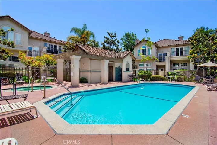 618 Warwick Avenue, Thousand Oaks, California 91360