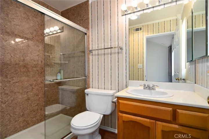 618 Warwick Avenue, Thousand Oaks, California 91360